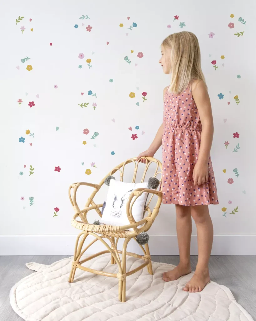 muursticker kind bloemetjes kleuren kinderkamer